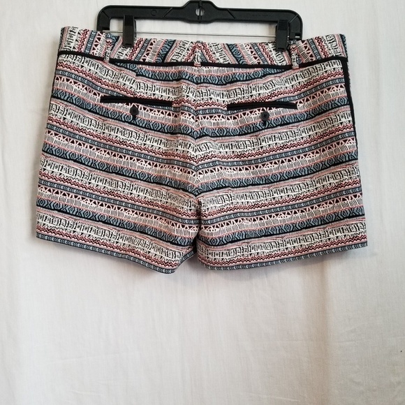 The Limited - Picture 2 of 4